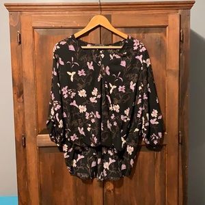 Floral hi-lo blouse